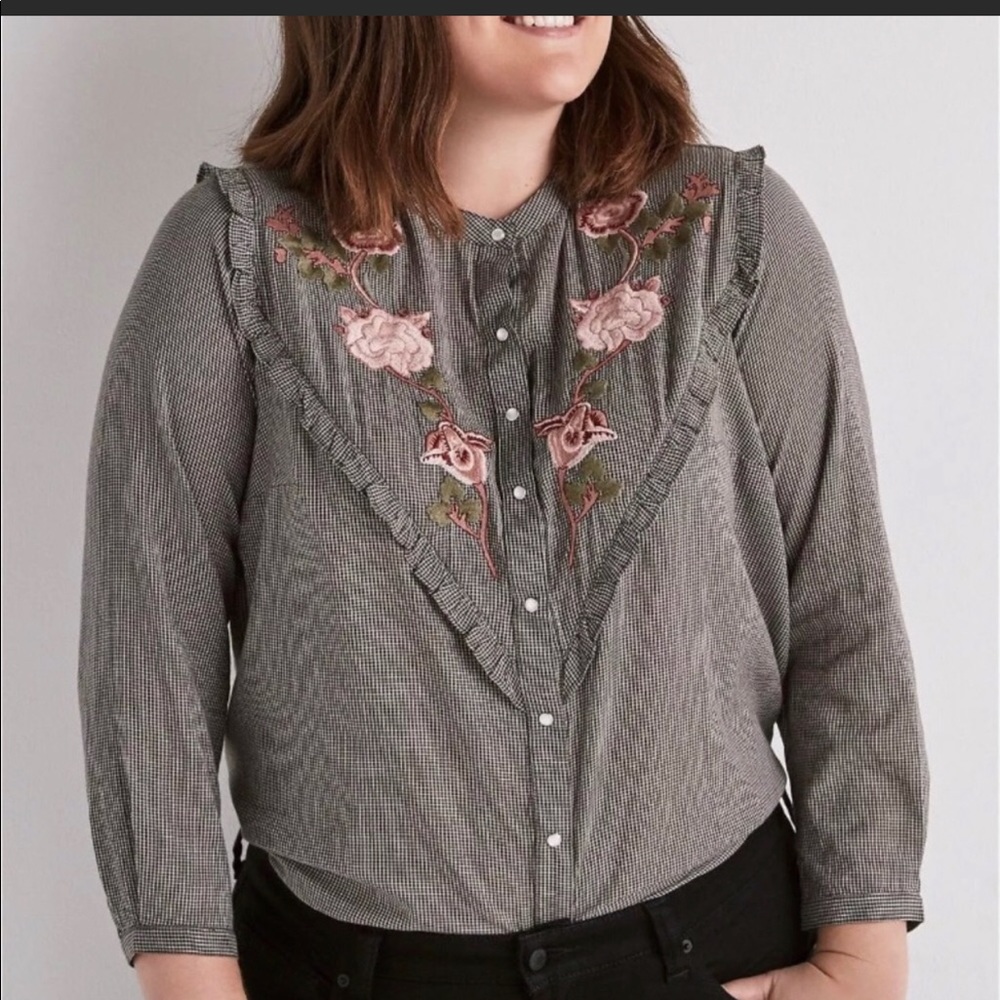 Lucky Brand top